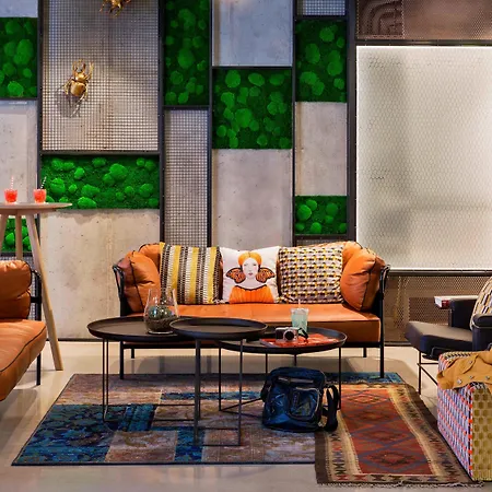 Moxy Warsaw Praga-2